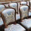 Chaises de style Louis XV à sculture fleur et tissu soierie