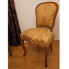 Chaise Louis XV moulurée, garnie tissu Tassinari & Chatel