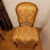 chaise-louisxv-mouluree-tissu Chaise Louis XV moulurée, garnie tissu Tassinari & Chatel