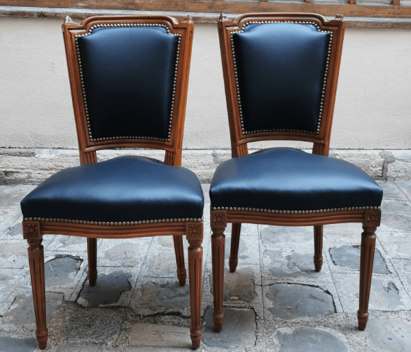 Chaises de style Louis XVI, Marie Antoinette, à clochetons