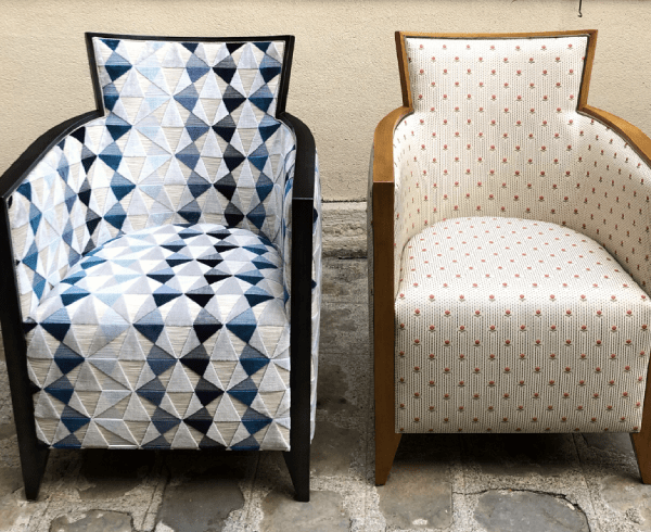 Petits fauteuils moderne avec tissus différents