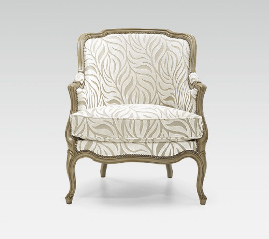 Bergère de style Louis XV corbeille moulurée