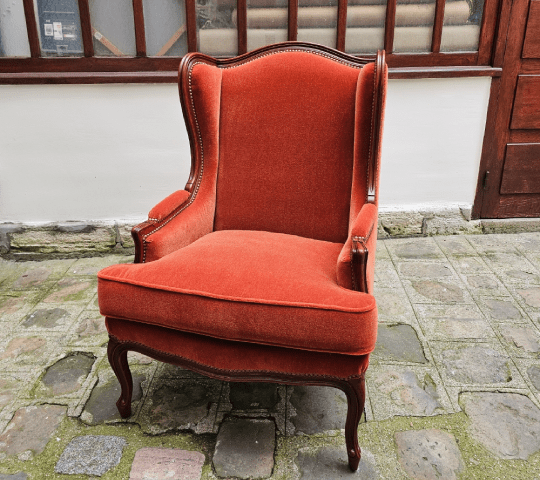 Bergère à oreilles de style Louis XV, tissu velours
